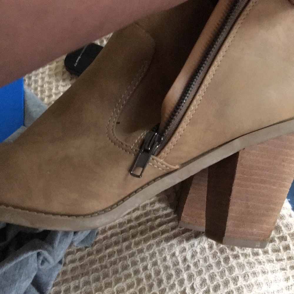 Ankle Booties. - image 3